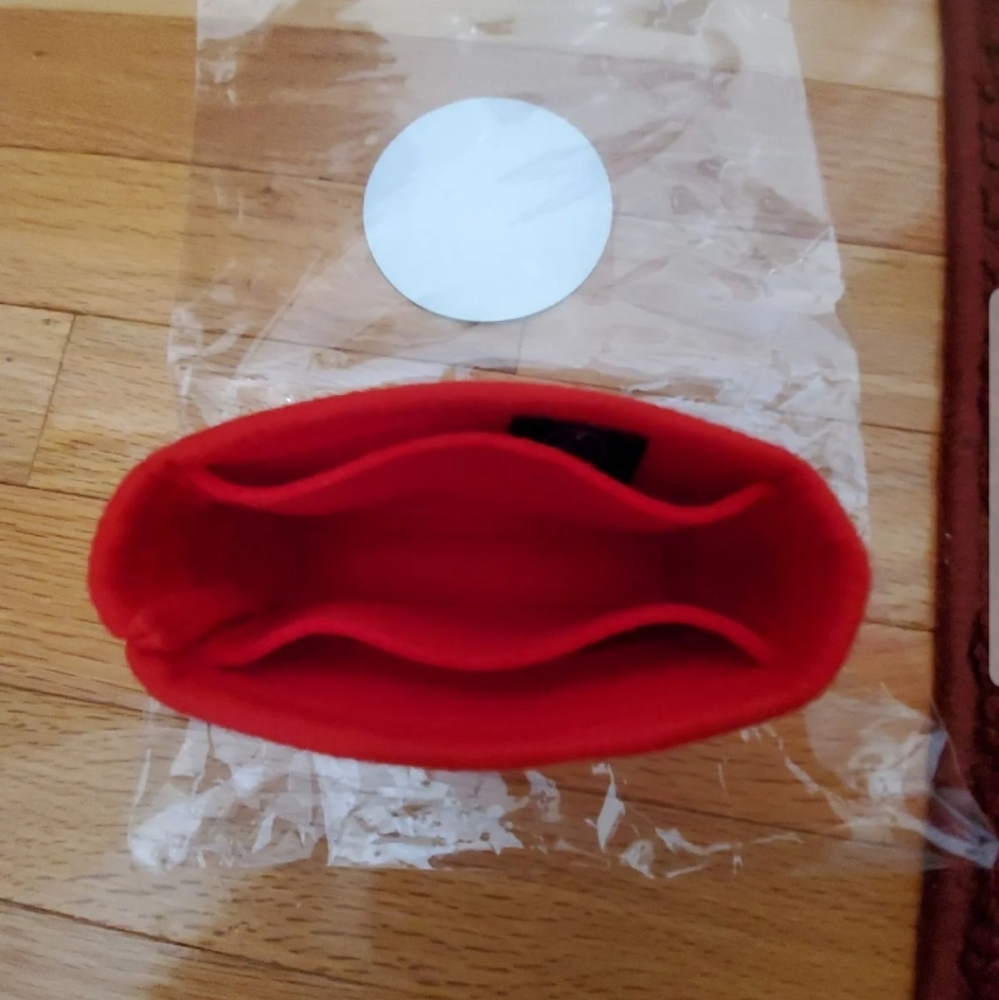 ❤SOLD❤ New!! Toiletry 15/Bucket Pouch Insert
